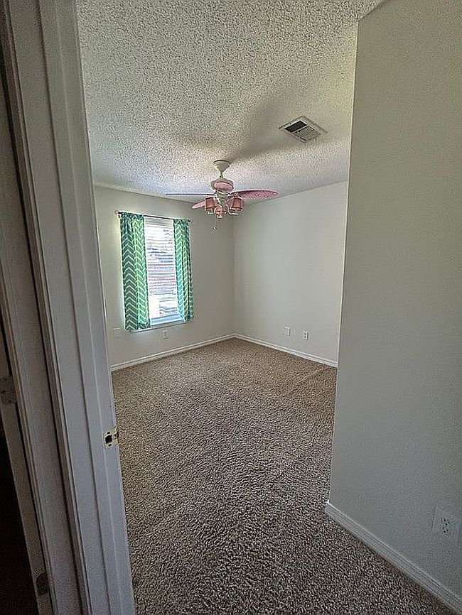 Image of 574 Ard Dr