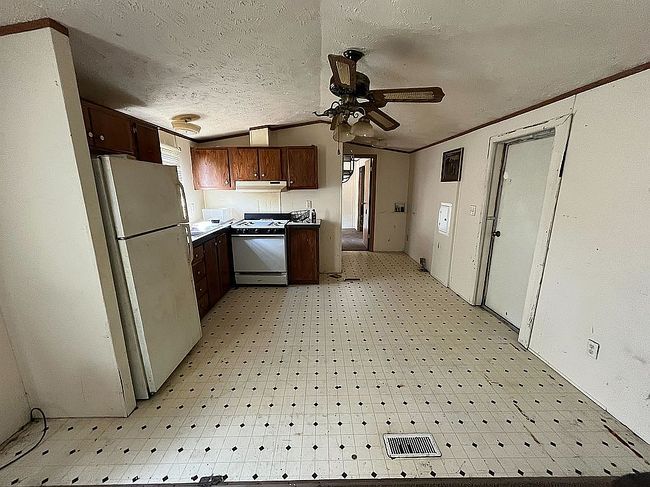 Photo of 106 Jefferson Dr #20, Zumbrota, MN