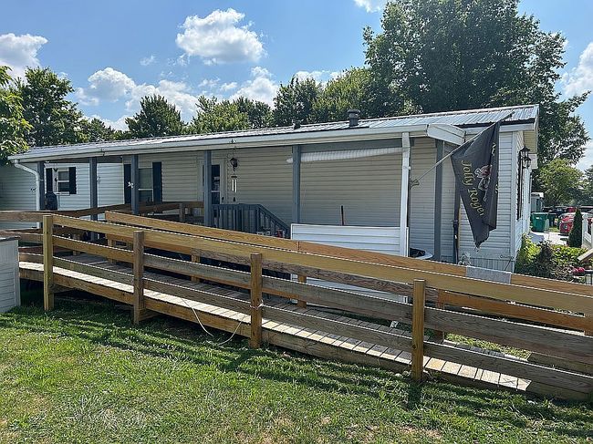 Photo of 29 Sharon Dr, Mc Kean, PA