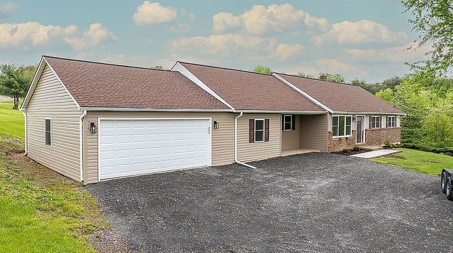 Image of 284 Rhoades Hill Rd