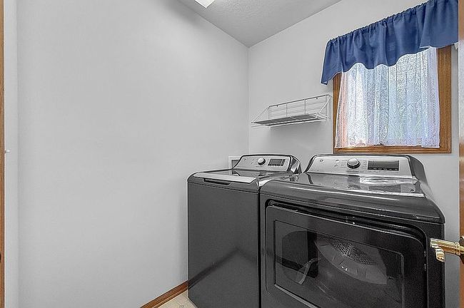 Photo of 3117 Sw Woodfield Ln, Ankeny, IA