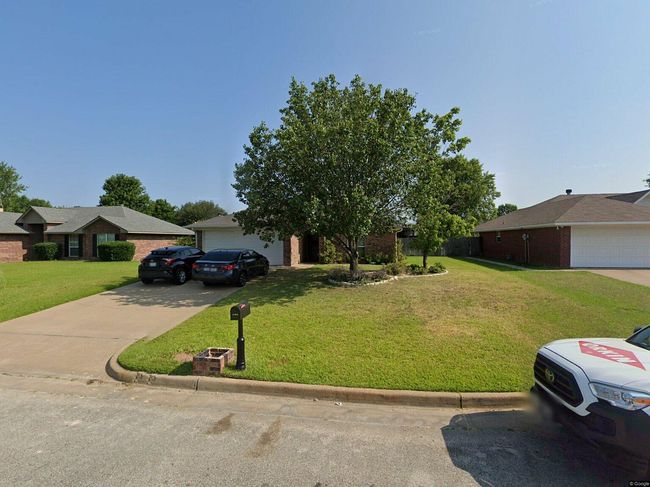 Photo of 20141 Bluegrass Cir, Flint, TX