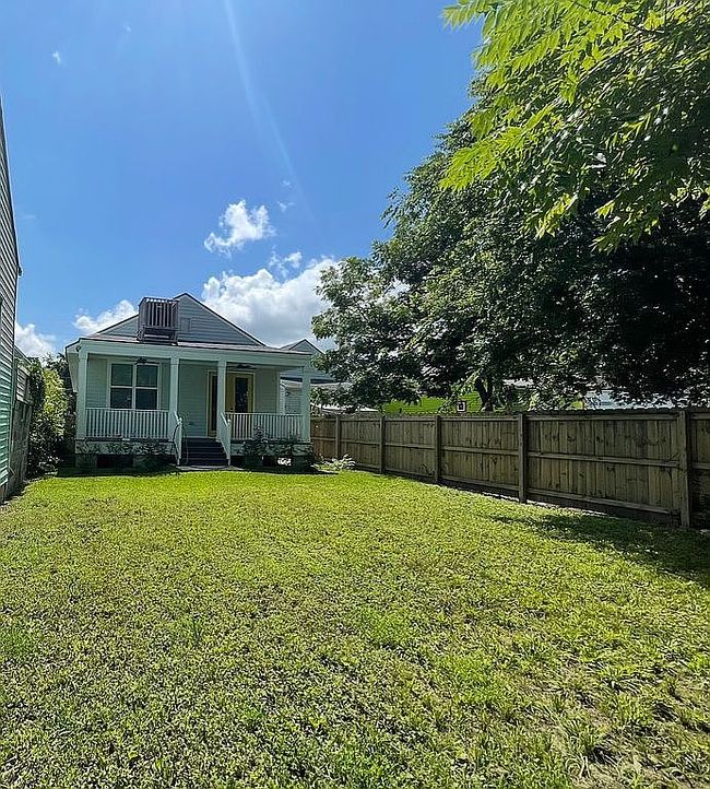 Photo of 1530 Music St, New Orleans, LA