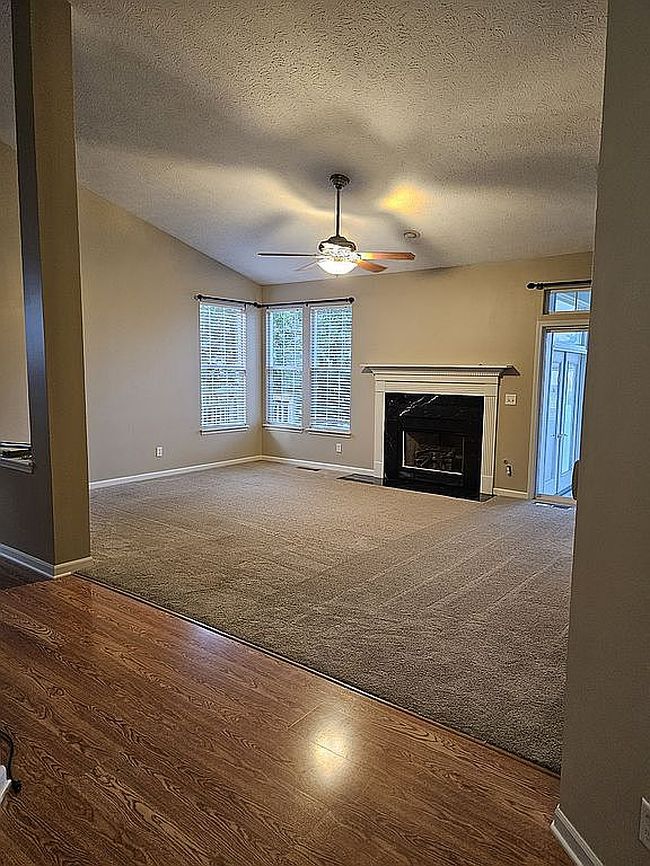 Photo of 6051 Copeland Mills Ct, Indianapolis, IN
