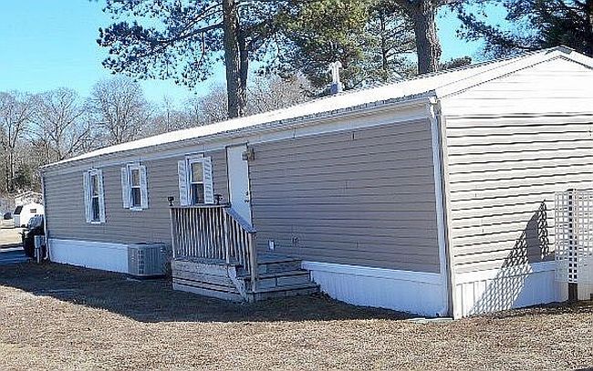 Image of 23326 Lawrence Ln