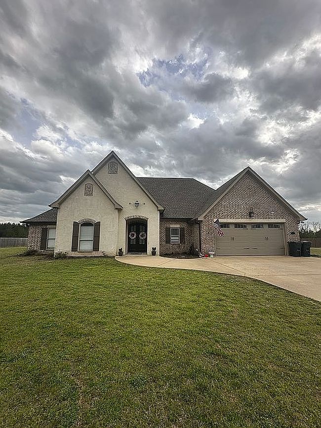 Photo of 4094 Old Wolfe Rd, Caledonia, MS