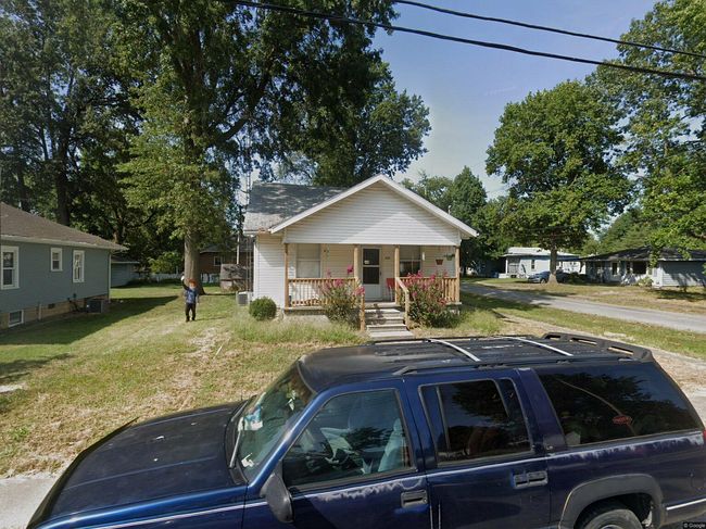 Photo of 113 Martin St, Benton, IL