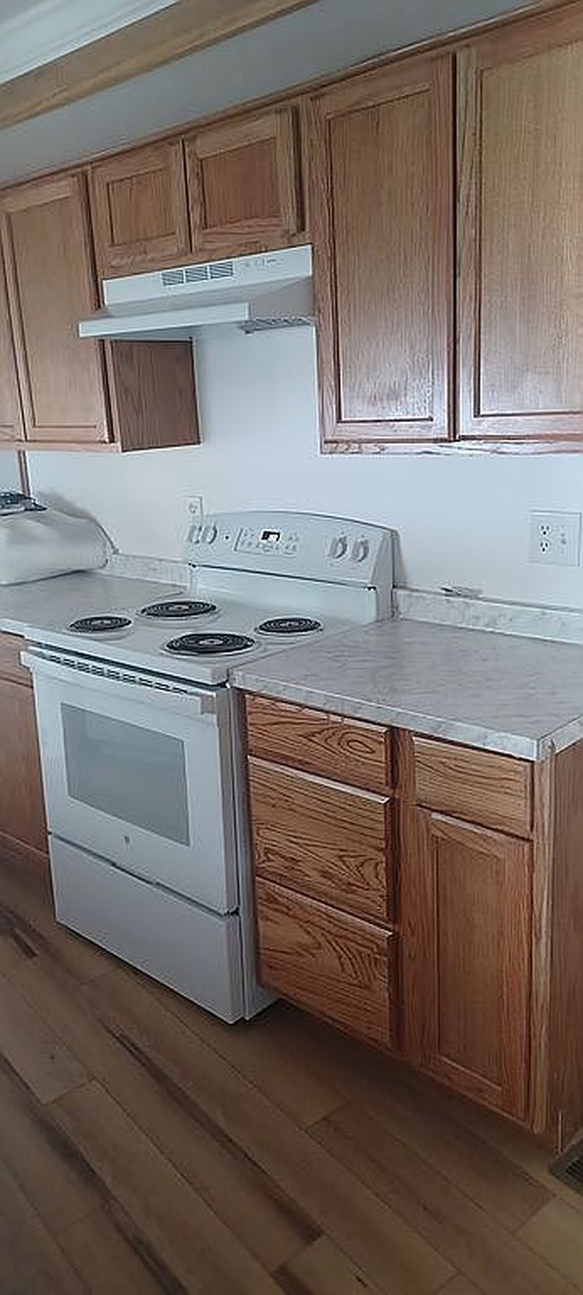 Photo of 105 Florence Blvd