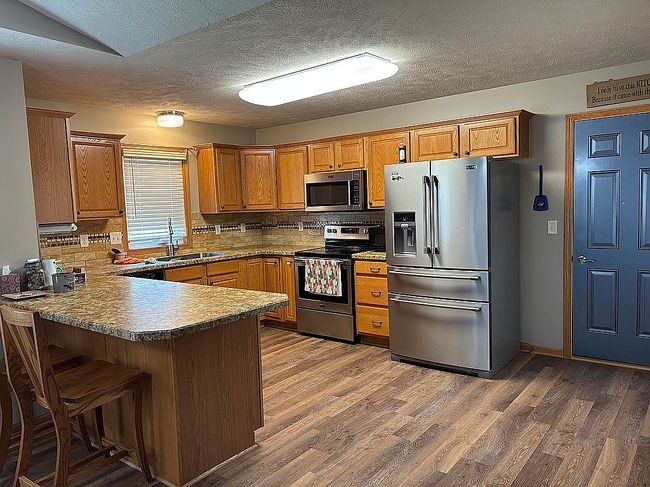 Additional photo 3 of property located at 902 Ronan Dr