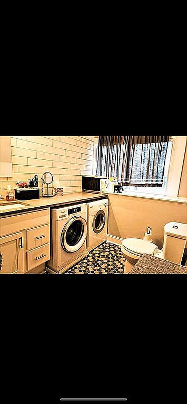 Image of 729 N Saint Clair St