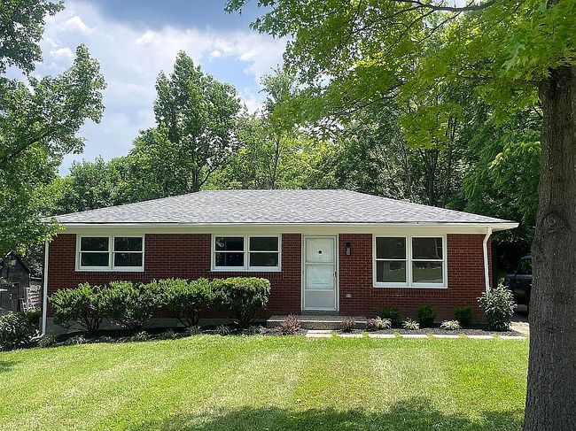 Photo of 425 Mill Run Way, La Grange, KY