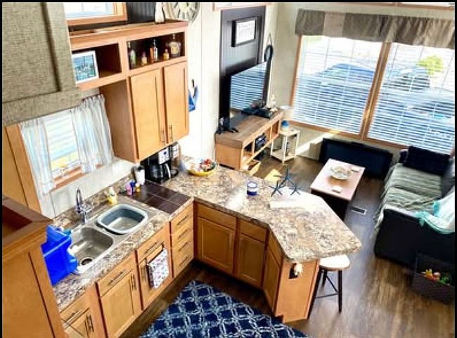 Photo of 617 Dockside Ln, Coldwater, MI