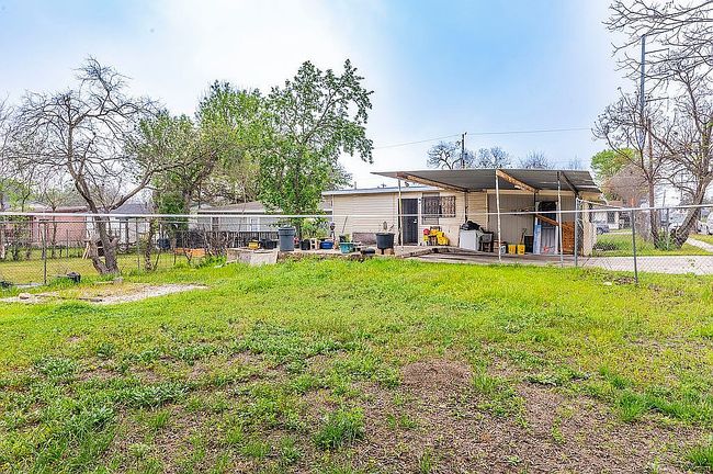 Additional photo 3 of property located at 2003 Lamar St