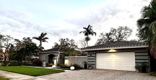 Image of 720 Brightwaters Blvd Ne