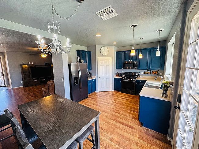 Additional photo 4 of property located at 403 W Calle La Bolita