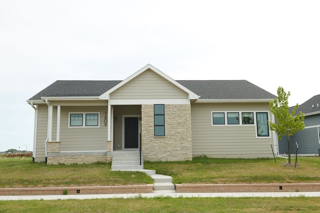 1609 Sw Franklin Dr, Ankeny, IA