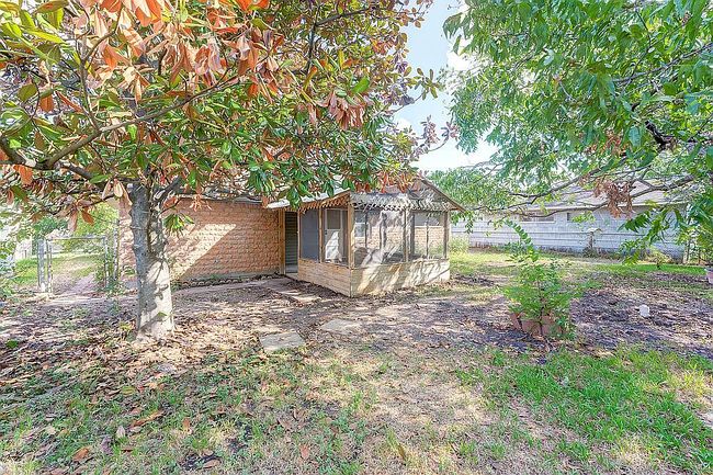Photo of 11518 Munn St, Houston, TX