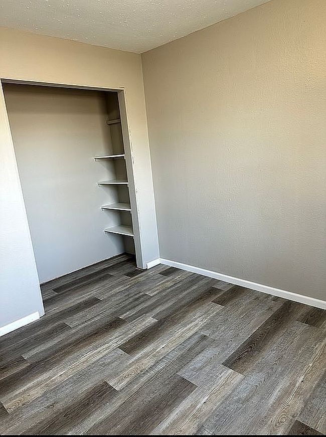Preview of property located at 104 1st Ave Nw