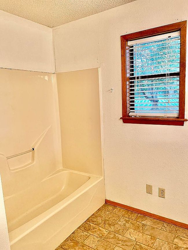 Photo of 1146 N 4250th Rd, Hugo, OK