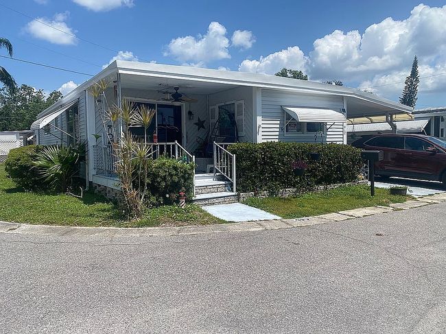 Photo of 16416 Us Highway 19 N #922, Clearwater, FL