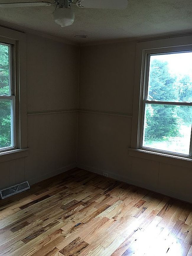 Additional photo 1 of property located at 323 Caldwell Ave