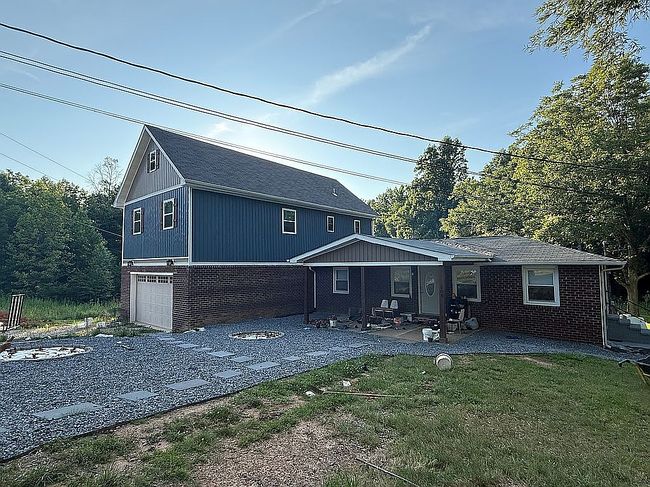 Photo of 204 Bridges Cir, Kings Mountain, NC