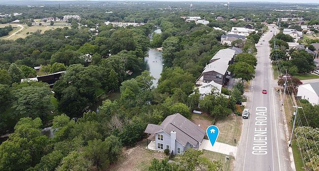 Preview of property located at 1105 Gruene Rd