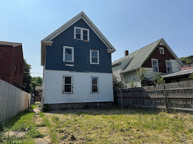 Photo of 445 18th St, Niagara Falls, NY