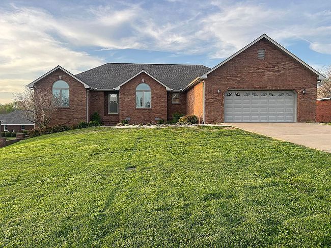 Preview of property located at 2006 Rugby Dr