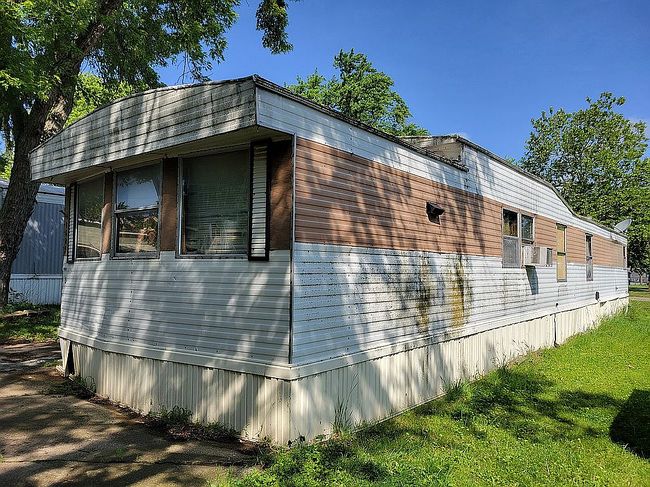 Photo of 1609 Gamma St, Bloomington, IL