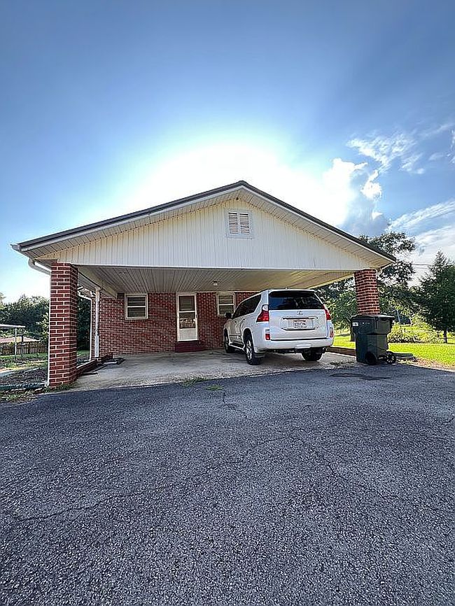 Photo of 1107 11th St Ne, Jasper, AL