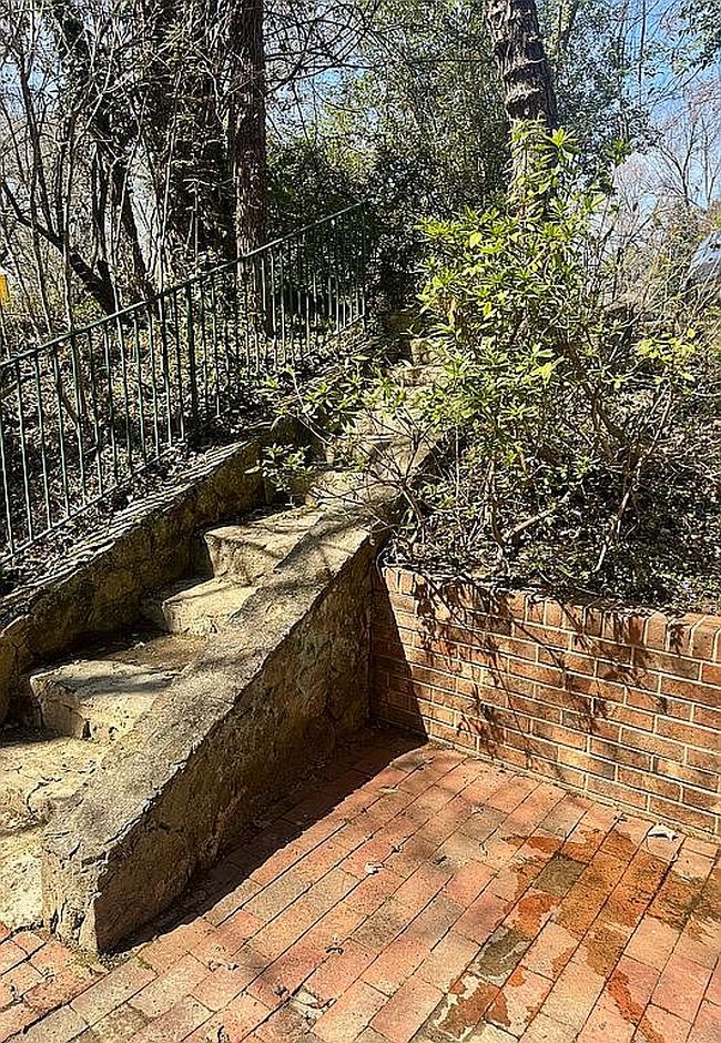 Photo of 109 Stephens St, Chapel Hill, NC