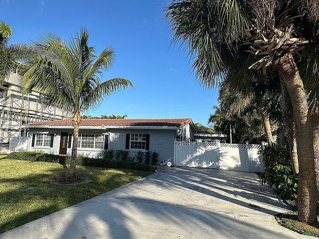 Image of 3207 Leigh Rd