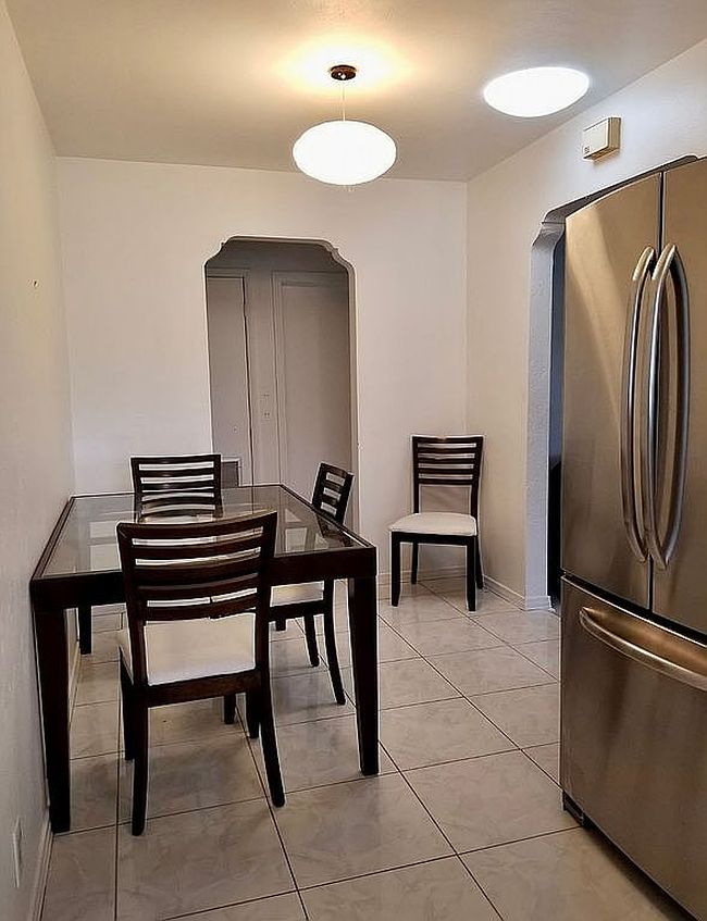 Image of 4005 W Cass St