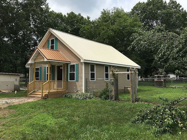 Image of 7349 N Elm Ave