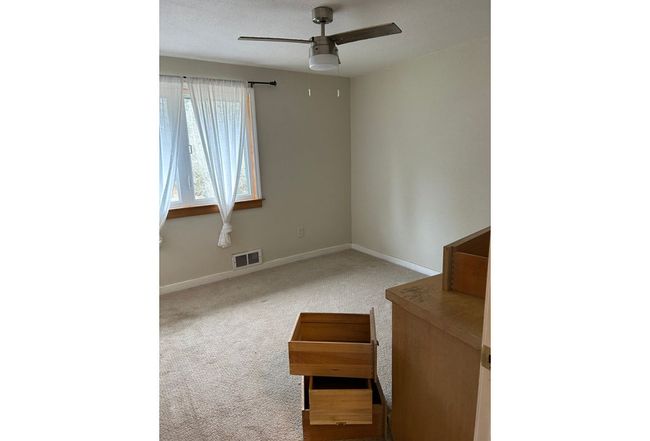 Preview of property located at 902 N Baker