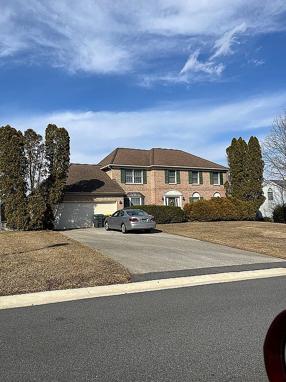 Preview of property located at 8 Taylors Farm Dr