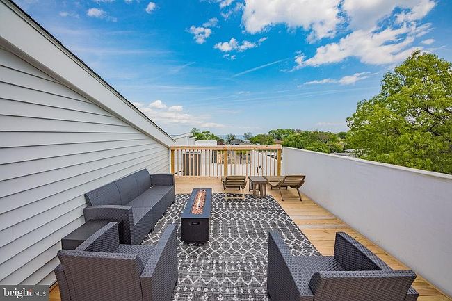 Preview of property located at 300 Douglas Ave