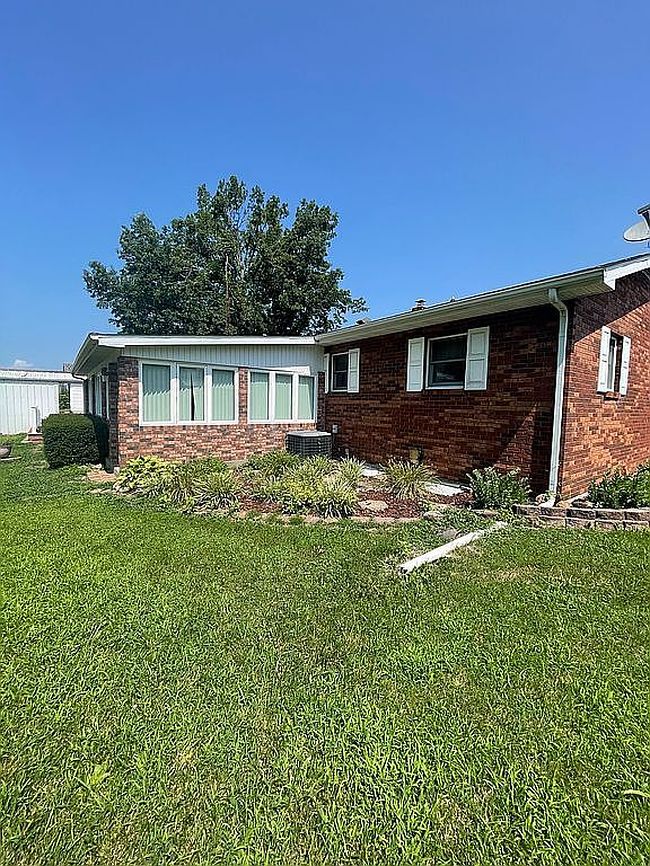 Photo of 99 Missouri Ln, Perryville, MO