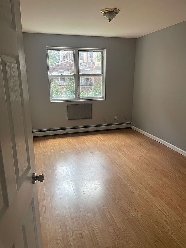 Photo of 14322 Beech Ave, Flushing, NY
