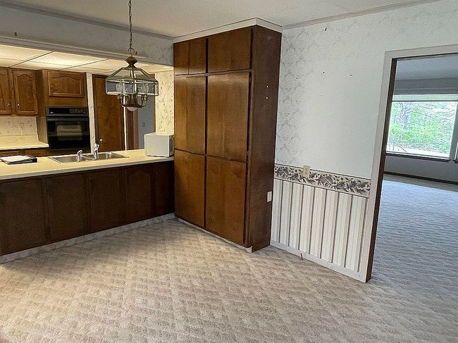 Image of 148 Dovenshire Dr