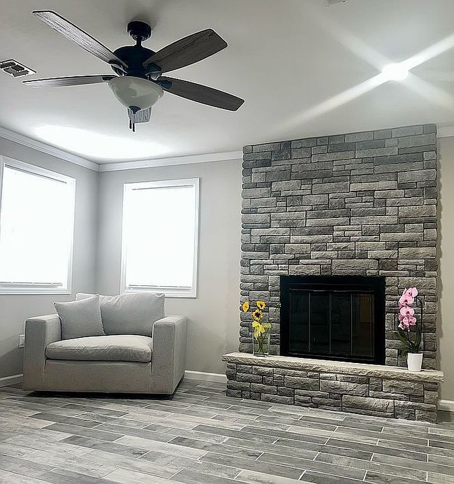 Image of 820 Alpine St
