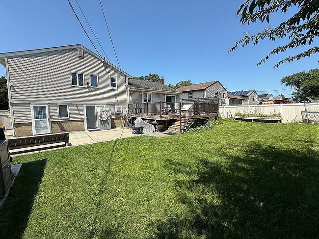 Photo of 168 Gerhard Rd, Plainview, NY