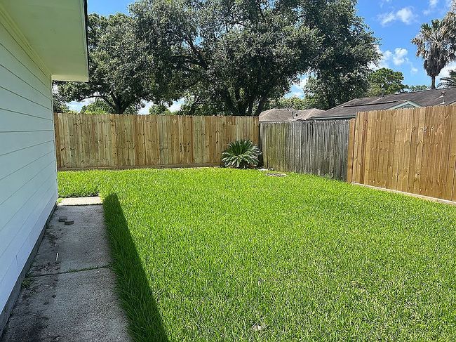 Photo of 4802 Redfish Reef Dr, Bacliff, TX