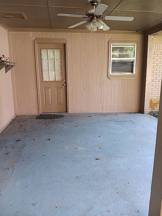 Photo of 8304 Austeria St, Moss Point, MS