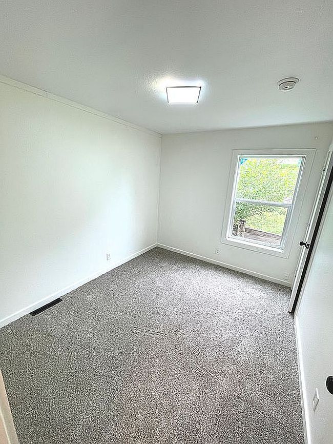 Photo of 10910 Read Ct #158, Omaha, NE