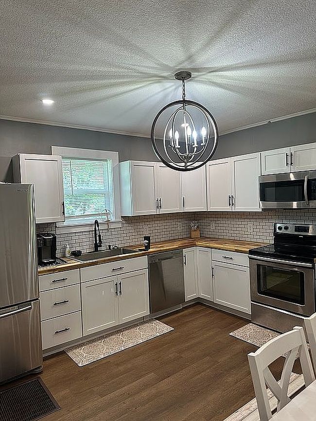 Image of 504 S Adams St