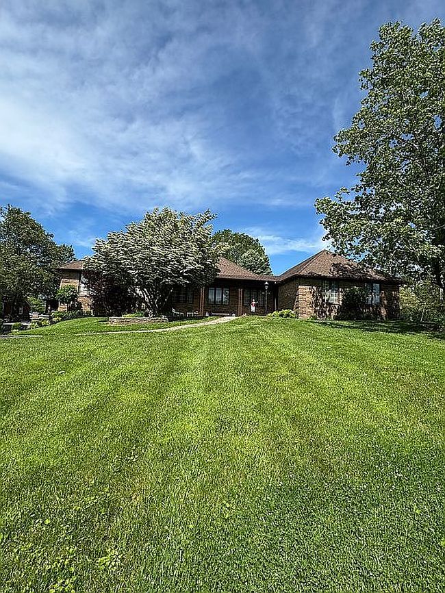 Preview of property located at 638 Lincoln Park Rd