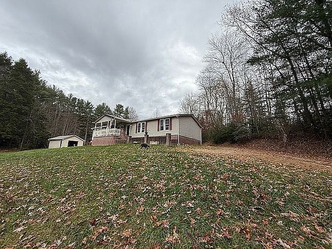 Image of 6326 Lake Breeze Rd