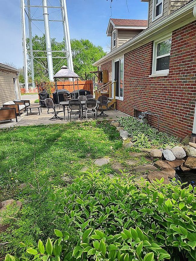 Additional photo 2 of property located at 1711 Livingston St